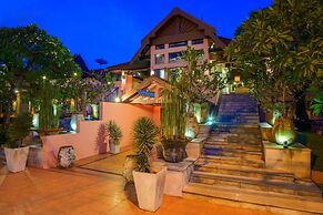 Seaview Patong Hotel