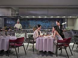 Conrad Urumqi