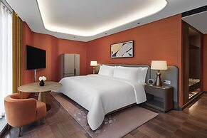 Conrad Urumqi