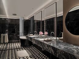 Conrad Urumqi