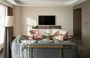 Conrad Urumqi