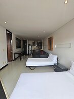 104 Art Suites
