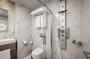 Bio Suites Hotel
