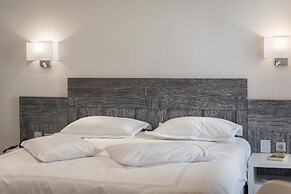 Bio Suites Hotel