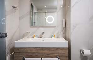 Bio Suites Hotel