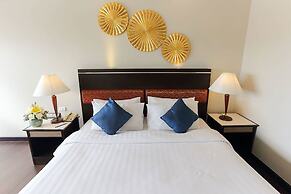 Amora Hotel Tapae Chiang Mai