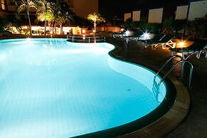 Amora Hotel Tapae Chiang Mai