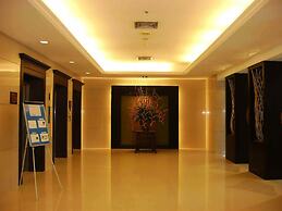 Amora Hotel Tapae Chiang Mai