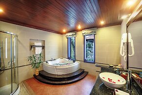Hoi An Beach Resort