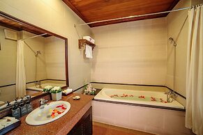 Hoi An Beach Resort