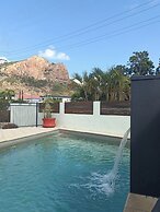 Summit Motel