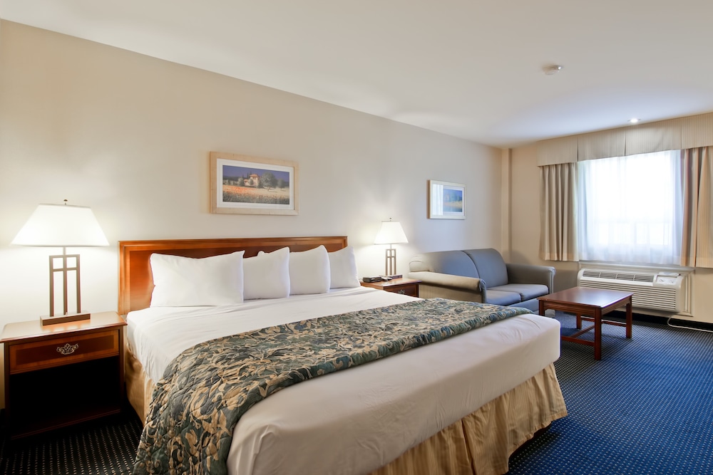 Travelodge by Wyndham Trenton