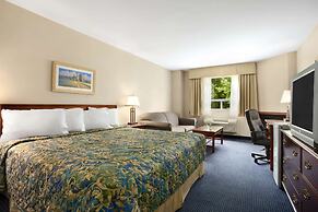Travelodge by Wyndham Trenton