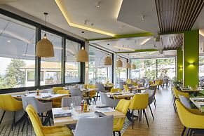 Santa Marina Holiday Village