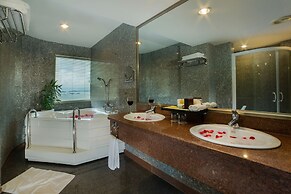 Halong Plaza Hotel