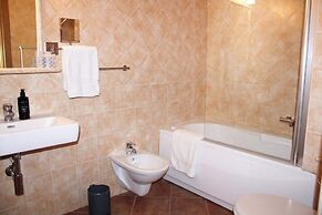 Hotel Villa Gustui Maris