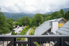 Hotel Jezero