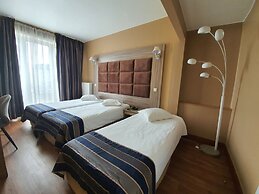 Hotel Midi - Zuid