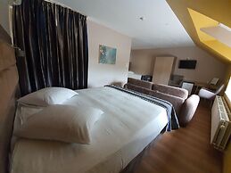 Hotel Midi - Zuid