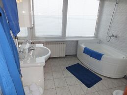 Hotel Rossiya