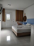 Avra Beach Hotel
