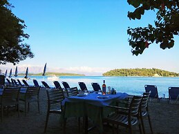 Avra Beach Hotel