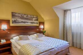 Pytloun Kampa Garden Hotel Prague
