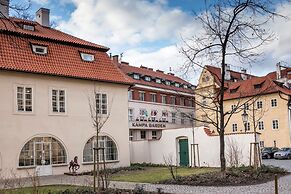 Pytloun Kampa Garden Hotel Prague