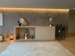 Paxton Paris MLV