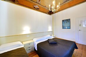 Hotel Iris