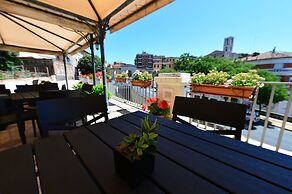 Hotel Iris