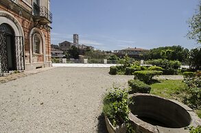 Hotel Iris