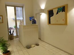 Micalò ArtRooms