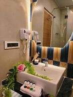 Hotel Sarang Palace