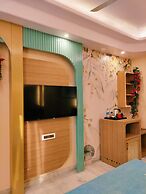 Hotel Sarang Palace
