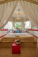 Hotel Sarang Palace