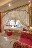 Hotel Sarang Palace