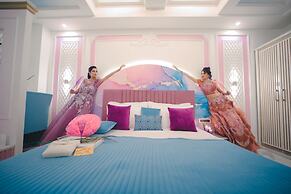Hotel Sarang Palace