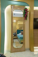 Hotel Sarang Palace