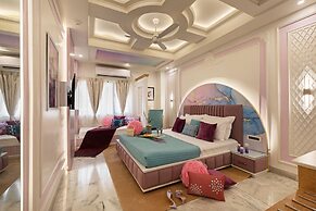 Hotel Sarang Palace
