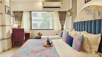 Hotel Sarang Palace
