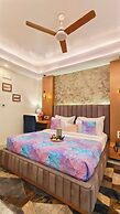 Hotel Sarang Palace