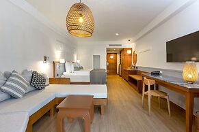 Sunwing Bangtao Beach