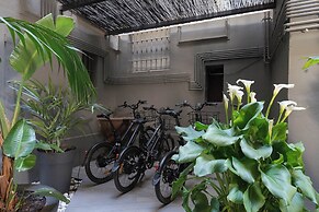 Chic & Basic Born Boutique Hotel