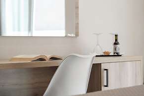 Piraeus City Hotel