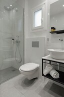 Piraeus City Hotel