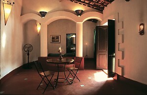 Hotel Laguna Anjuna, Goa