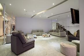 RK Beach Hotel