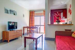 Choromar Apartments
