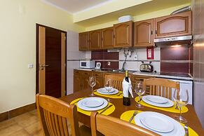 Choromar Apartments
